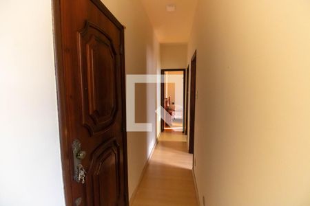 Corredor  de apartamento à venda com 2 quartos, 60m² em Icaraí, Niterói