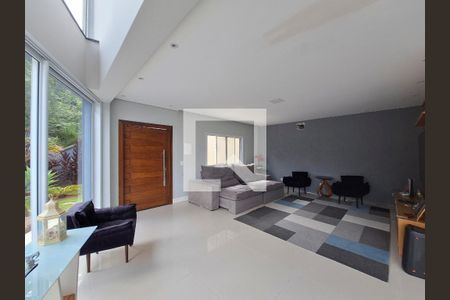 Casa de Condomínio à venda com 4 quartos, 400m² em Jardim Peri, São Paulo