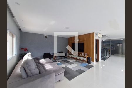 Casa de Condomínio à venda com 4 quartos, 400m² em Jardim Peri, São Paulo
