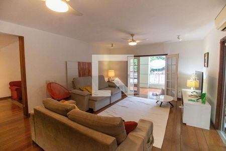 Casa de Condomínio à venda com 5 quartos, 362m² em Pendotiba, Niterói