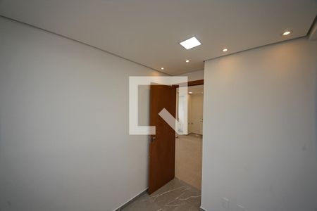 Quarto de apartamento para alugar com 2 quartos, 35m² em Vila Antonieta, São Paulo