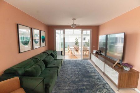 Sala de apartamento à venda com 3 quartos, 202m² em Piratininga, Niterói