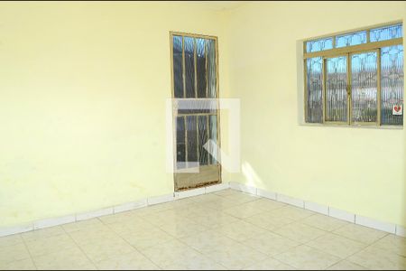 Sala de casa à venda com 1 quarto, 63m² em Goiânia, Belo Horizonte