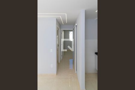 Sala de apartamento para alugar com 2 quartos, 45m² em Brás de Pina, Rio de Janeiro