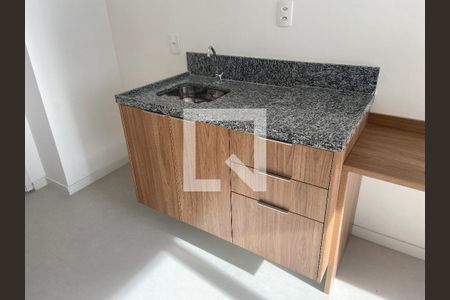 Cozinha de kitnet/studio à venda com 1 quarto, 29m² em Butantã, São Paulo