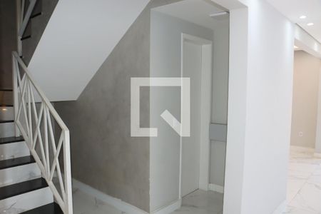 Casa de Condomínio para alugar com 4 quartos, 140m² em Jardim Belizário, Cotia