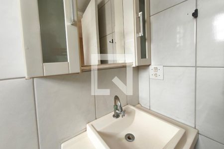 Banheiro Suíte de apartamento à venda com 3 quartos, 77m² em Vila Satúrnia, Campinas