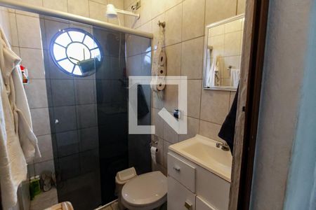 Banheiro de casa à venda com 2 quartos, 84m² em Jardim Umarizal, São Paulo