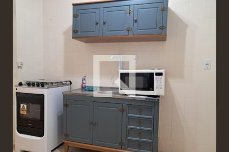 Cozinha de apartamento para alugar com 1 quarto, 40m² em Menino Deus, Porto Alegre