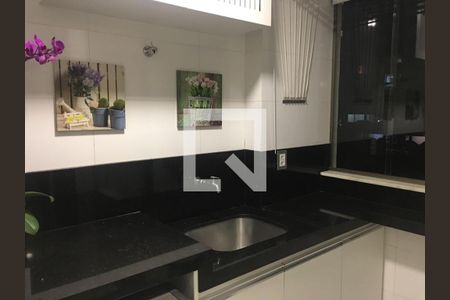 Cozinha de apartamento para alugar com 3 quartos, 98m² em Buritis, Belo Horizonte