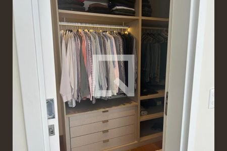 Quarto 1 de casa de condomínio para alugar com 3 quartos, 360m² em Valparaíso, Petrópolis