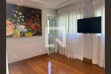 Quarto 2 de casa de condomínio para alugar com 3 quartos, 360m² em Valparaíso, Petrópolis