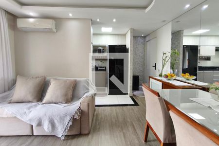 Sala de apartamento para alugar com 2 quartos, 57m² em Vila Satúrnia, Campinas