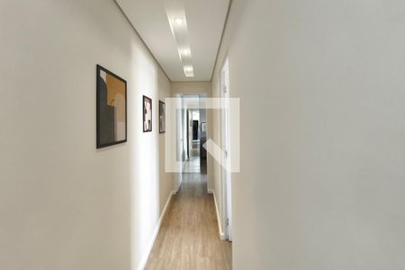 Corredor - Quartos de apartamento para alugar com 2 quartos, 57m² em Vila Satúrnia, Campinas