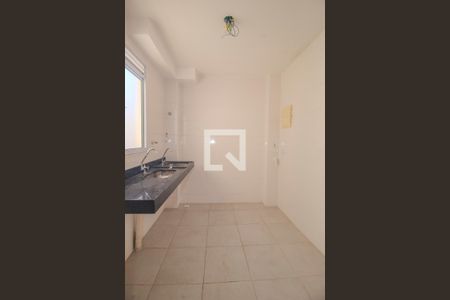 Cozinha/Area de serviço de apartamento para alugar com 2 quartos, 40m² em Cavalhada, Porto Alegre