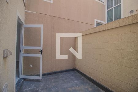 Quintal de apartamento para alugar com 2 quartos, 50m² em Cavalhada, Porto Alegre