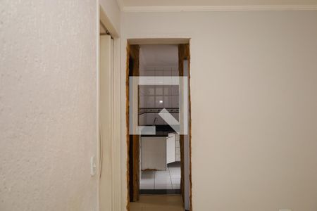 Sala de apartamento para alugar com 2 quartos, 45m² em Conjunto Habitacional Fazenda do Carmo, São Paulo