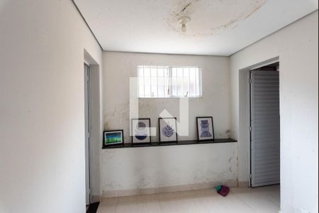 Sala de casa à venda com 2 quartos, 180m² em Vila Joaquim Inacio, Campinas
