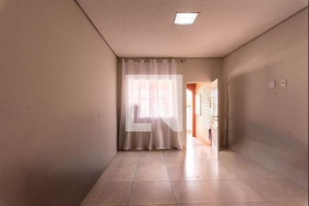 Sala de casa à venda com 2 quartos, 180m² em Vila Joaquim Inacio, Campinas