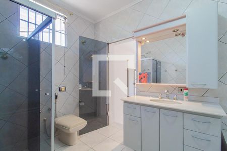 Banheiro suíte de casa para alugar com 3 quartos, 250m² em Jardim Haydee, Mauá