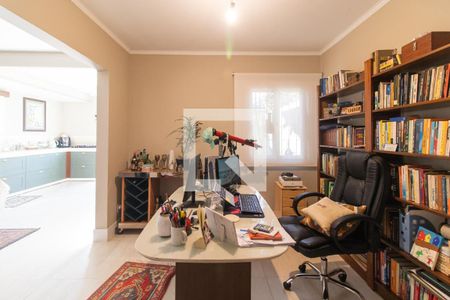 Escritório de casa à venda com 3 quartos, 250m² em Cavalhada, Porto Alegre