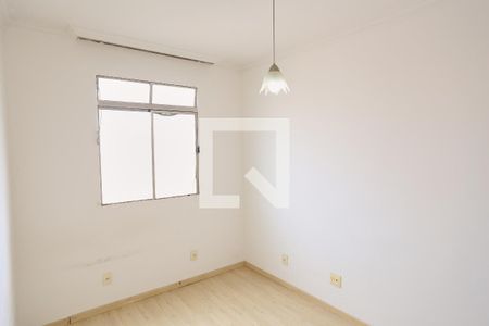 Quarto de apartamento à venda com 3 quartos, 57m² em Sagrada Família, Belo Horizonte
