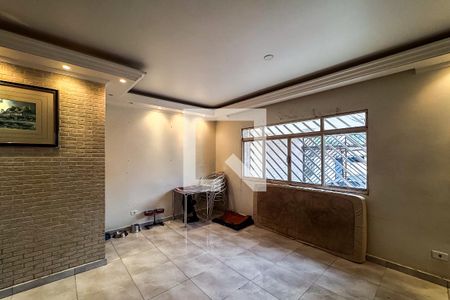 Sala de casa à venda com 3 quartos, 110m² em Vila Invernada, São Paulo