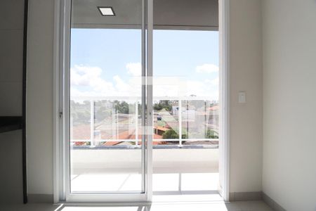 Sala de apartamento para alugar com 2 quartos, 57m² em Jaraguá, Uberlândia