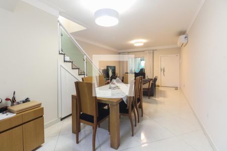 Sala  de casa à venda com 3 quartos, 174m² em Vila Carrão, São Paulo