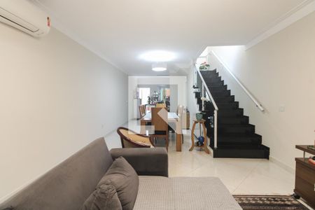 Sala  de casa à venda com 3 quartos, 174m² em Vila Carrão, São Paulo