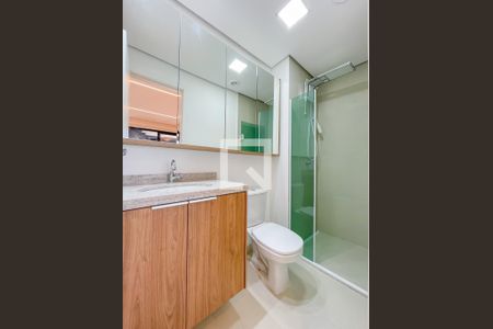 Banheiro de apartamento para alugar com 1 quarto, 39m² em Vila Quitauna, Osasco