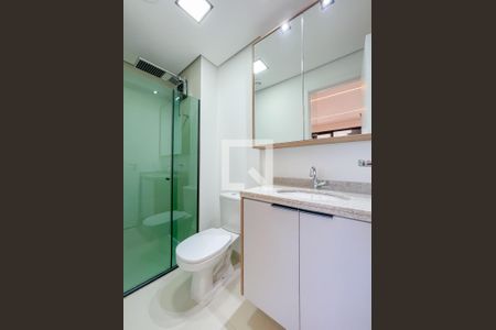 Banheiro de apartamento para alugar com 1 quarto, 39m² em Km 18, Osasco