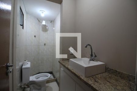 Banheiro de apartamento para alugar com 3 quartos, 70m² em Curicica, Rio de Janeiro