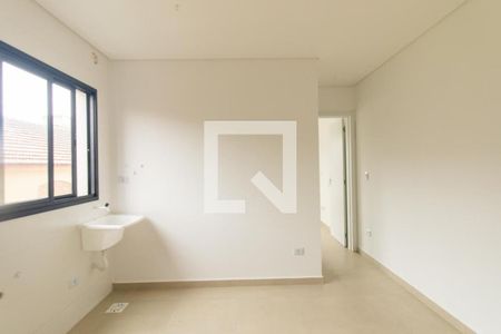 Sala/ Cozinha e Área de Serviço de apartamento para alugar com 1 quarto, 29m² em Cajuru, Curitiba