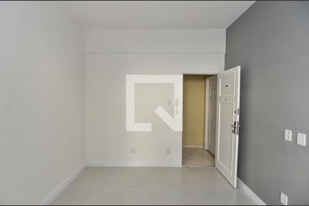 Sala de kitnet/studio para alugar com 1 quarto, 45m² em Tijuca, Rio de Janeiro