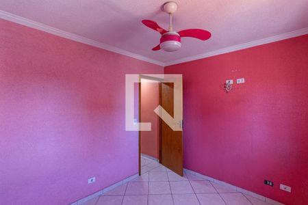 Quarto 1 de casa para alugar com 2 quartos, 100m² em Jardim Miragaia, São Paulo