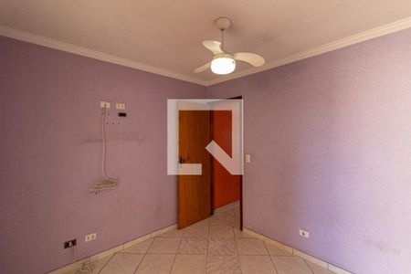Quarto 2 de casa para alugar com 2 quartos, 100m² em Jardim Miragaia, São Paulo