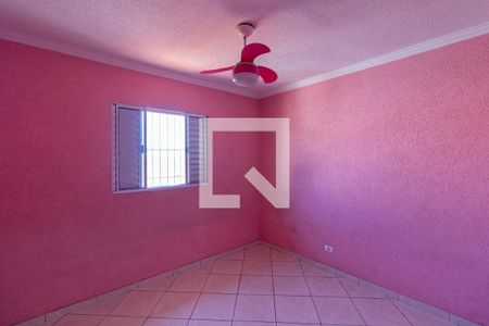 Quarto 1 de casa para alugar com 2 quartos, 100m² em Jardim Miragaia, São Paulo