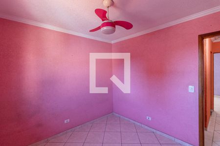 Quarto 1 de casa para alugar com 2 quartos, 100m² em Jardim Miragaia, São Paulo