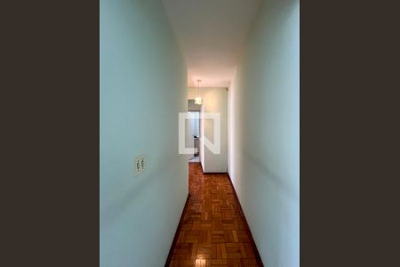 Corredor de apartamento para alugar com 2 quartos, 81m² em Vila Gumercindo, São Paulo