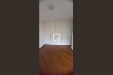 Quarto de apartamento para alugar com 4 quartos, 140m² em Coração Eucarístico, Belo Horizonte
