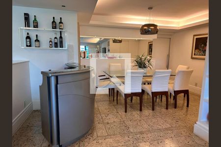 Sala de apartamento à venda com 4 quartos, 233m² em Barra da Tijuca, Rio de Janeiro