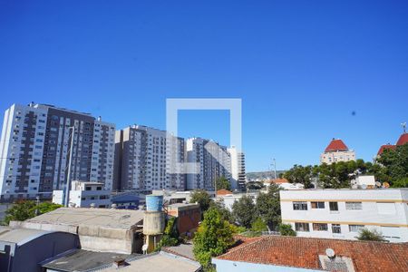 Sala_Vista  de apartamento para alugar com 2 quartos, 117m² em São Sebastião, Porto Alegre