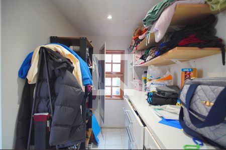 Closet da suíte de casa à venda com 4 quartos, 120m² em Rio dos Sinos, São Leopoldo