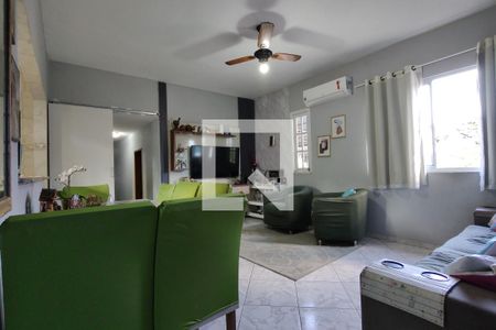 Sala de casa para alugar com 5 quartos, 170m² em Pechincha, Rio de Janeiro