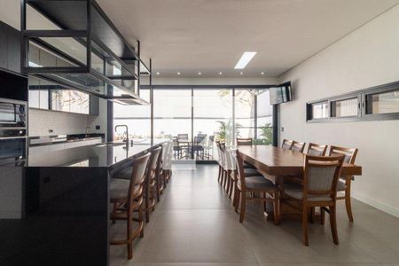 Casa à venda com 3 quartos, 302m² em Cidade Tamboré, Santana de Parnaíba