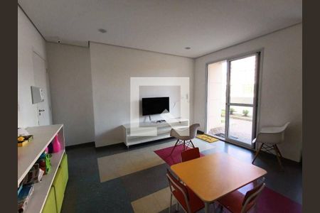 Apartamento à venda com 2 quartos, 65m² em Jardim Ester Yolanda, São Paulo