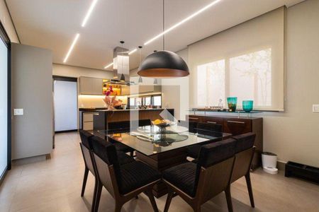 Casa à venda com 3 quartos, 230m² em Cidade Tamboré, Santana de Parnaíba