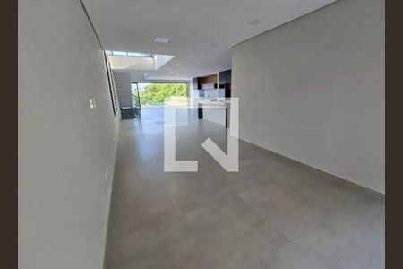 Casa à venda com 3 quartos, 310m² em Suru, Barueri