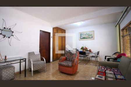 Casa à venda com 4 quartos, 330m² em Quinta da Paineira, São Paulo